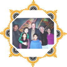 Former President Bush and Former First Lady Barbara Bush dine at Nit Noi.